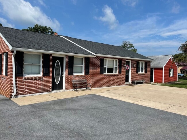 property at 11 Whitmer Rd