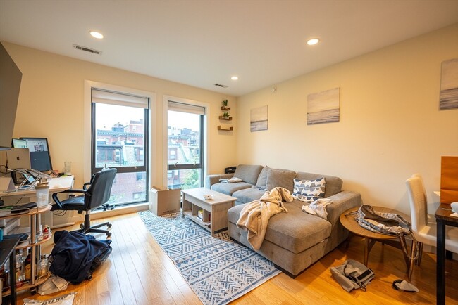 property at 9 Miner St