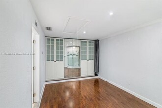 1649 SW 154th Ct in Miami, FL - Foto de edificio - Building Photo
