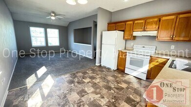 651 N Queen Ridge Ct in Independence, MO - Building Photo - Building Photo