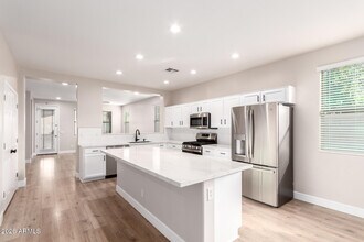 868 E Zesta Ln in Gilbert, AZ - Building Photo - Building Photo