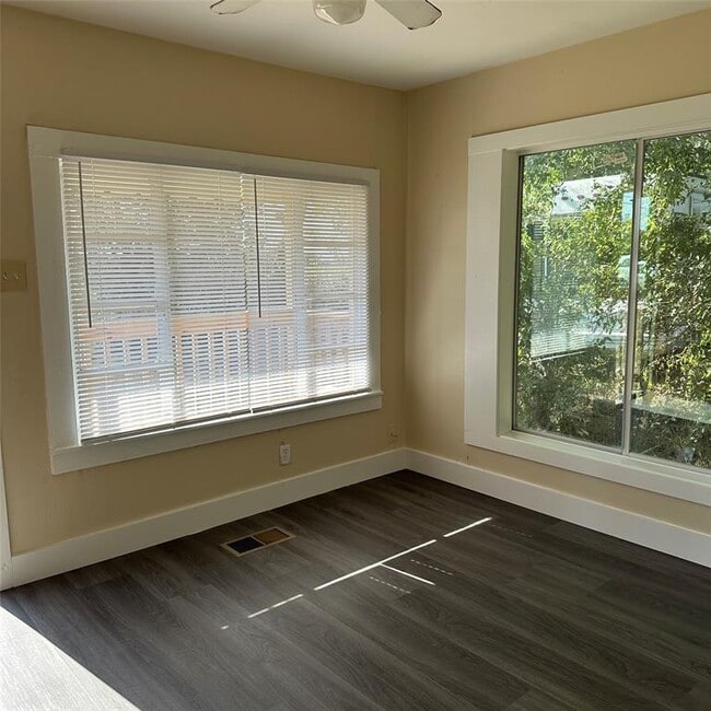 1321 Harris Hill Rd in San Marcos, TX - Building Photo - Building Photo