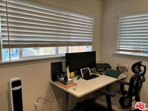 1148 Magnolia Ave in Los Angeles, CA - Building Photo - Building Photo