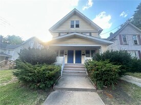 162 Westwood Ave in Akron, OH - Building Photo