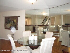 101 Cotswold Cir in Ocean Township, NJ - Building Photo - Building Photo