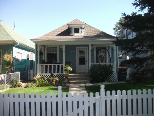 property at 2220 W Kiowa St