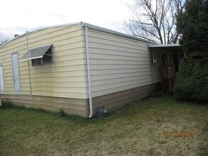 1490-1490 1/2 Thomas Rd in Medford, OR - Building Photo - Building Photo