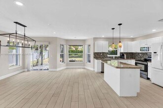 10766 Crescendo Cir in Boca Raton, FL - Building Photo - Building Photo