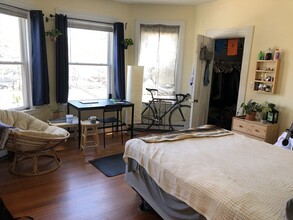 268 Broadway, Unit 1 in Cambridge, MA - Building Photo - Building Photo