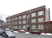 3948 N Clarendon Ave in Chicago, IL - Foto de edificio - Building Photo