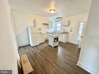 2731 W Girard Ave photo'