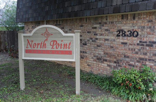 North Point Apartments in Denton, TX - Foto de edificio - Building Photo