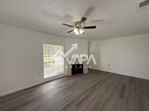 12917 Waynesboro St in San Antonio, TX - Building Photo - Building Photo