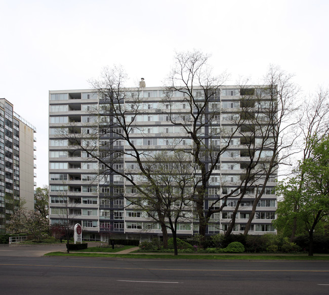 500 Avenue Rd in Toronto, ON - Building Photo - Building Photo