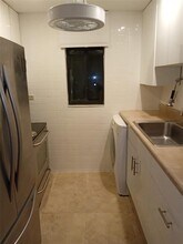 3242 S Semoran Blvd in Orlando, FL - Building Photo - Building Photo