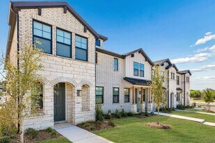 LyvWell at Harmony in Arlington, TX - Building Photo