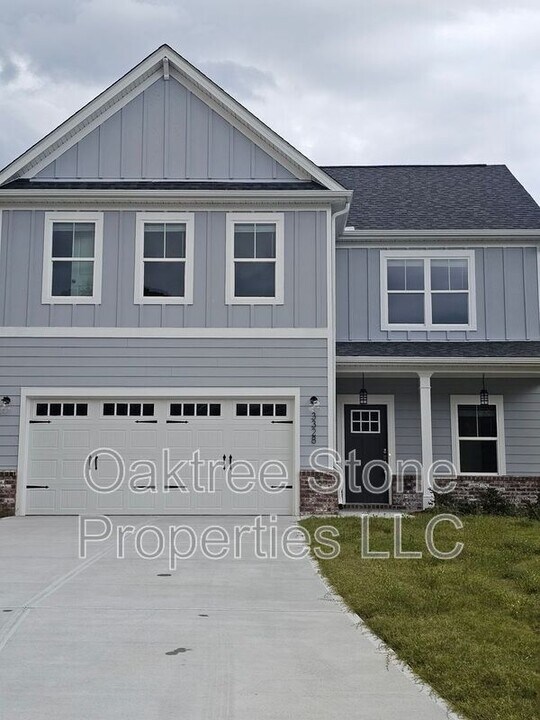 3378 Skyland Dr in Loganville, GA - Building Photo