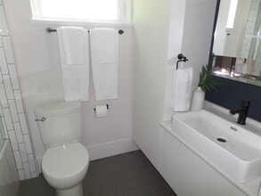 1716 Napier St in Vancouver, BC - Building Photo - Building Photo