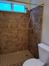 1375 Akalani Loop, Unit B in Kailua, HI - Foto de edificio - Building Photo