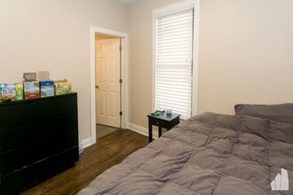 1218 W Diversey Pkwy in Chicago, IL - Building Photo - Building Photo