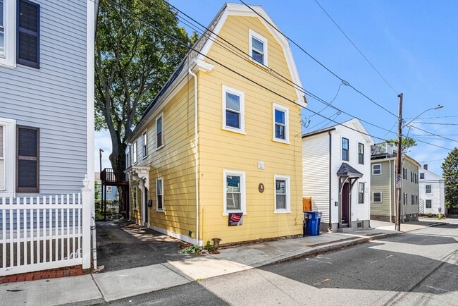 property at 8 Carlton St