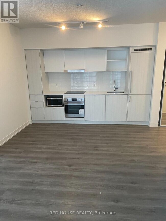 property at 138-1138 Downes St