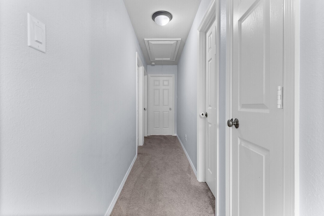 20124 Bitter Root Dr in Porter, TX - Foto de edificio