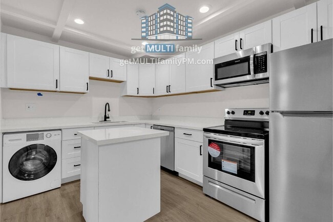 property at 325 N 17th Dr