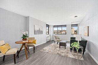 300 Newark St. in Hoboken, NJ - Building Photo - Building Photo