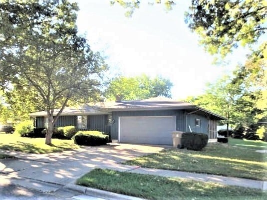 property at 1701 Elka Ln