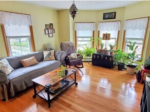 10 High St, Unit 2 in Natick, MA - Building Photo - Building Photo