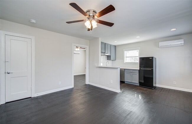 property at 710 Hemphill St