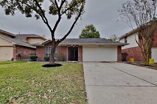 30806 Melita Dr in Spring, TX - Building Photo