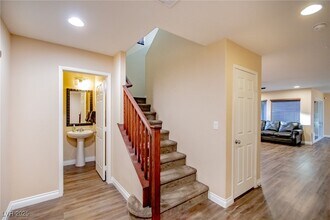 10557 Norcross Ave in Las Vegas, NV - Building Photo - Building Photo
