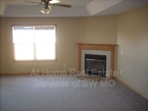 3917 W Parkridge Cir in Springfield, MO - Building Photo - Building Photo