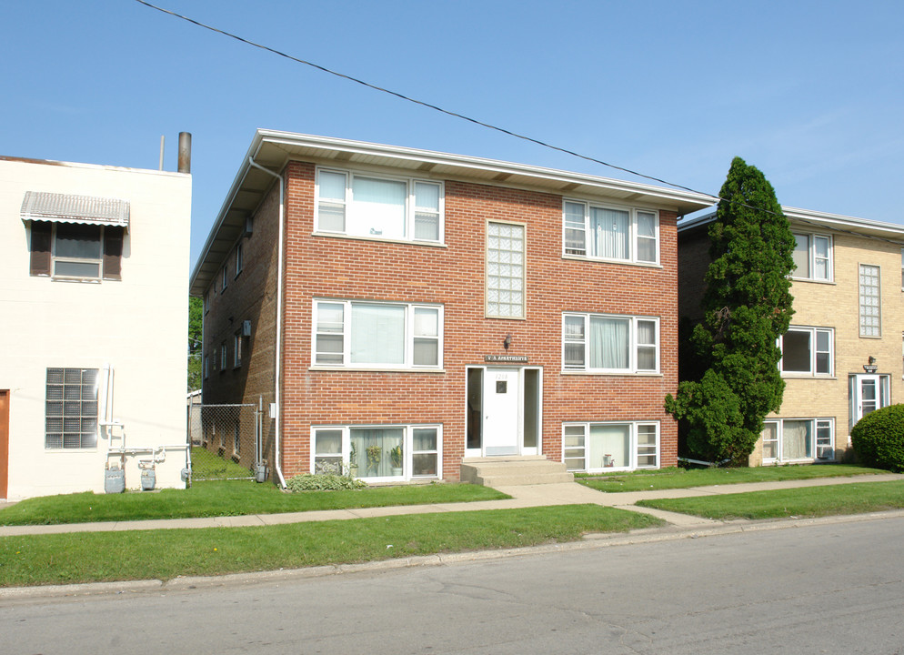 1208 31st Ave in Melrose Park, IL - Building Photo