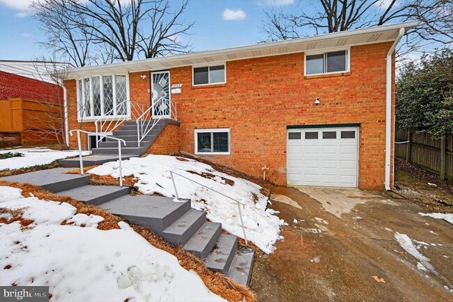 property at 3505 N St SE