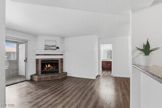 2606 S Durango Dr in Las Vegas, NV - Building Photo - Building Photo