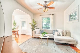 4500 NE Garfield Ave. in Portland, OR - Building Photo - Building Photo