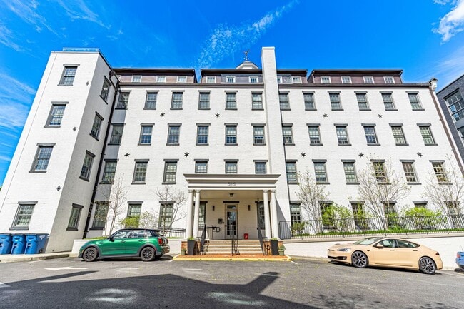 515 N Washington St in Alexandria, VA - Building Photo - Building Photo