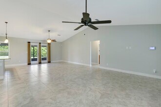 242 SW S Quick Cir in Port St. Lucie, FL - Building Photo - Building Photo