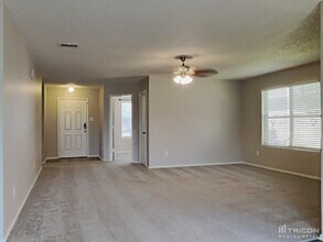 617 Condor Trail in Saginaw, TX - Building Photo - Building Photo