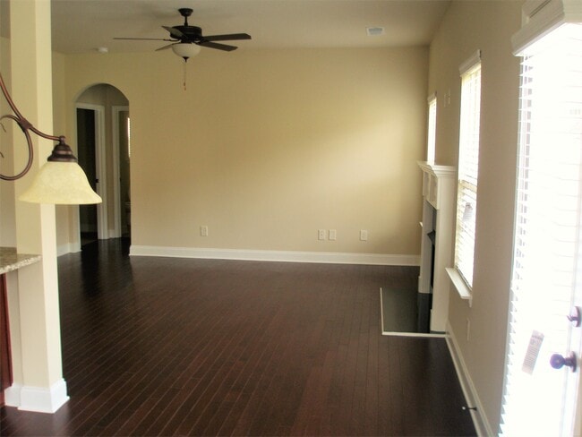 3645 Fallen Oak Ln in Buford, GA - Building Photo - Building Photo