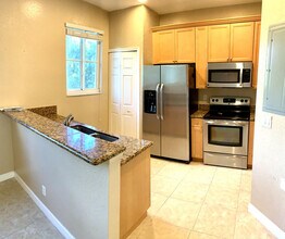 421 Bayfront Dr in Boynton Beach, FL - Building Photo - Building Photo