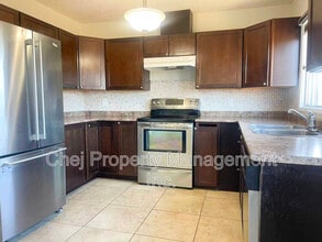 13411-13461 61 St NW in Edmonton, AB - Building Photo - Building Photo