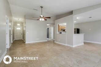 8767 Spring Harvest Ln E in Jacksonville, FL - Building Photo - Building Photo