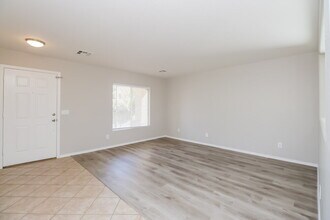 3199 E San Manuel Rd in San Tan Valley, AZ - Foto de edificio - Building Photo