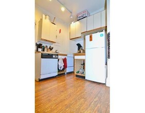 995 Myrtle St in Boston, MA - Building Photo - Building Photo