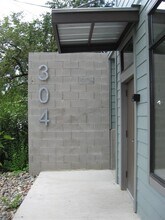 304 E 30th St in Austin, TX - Building Photo - Building Photo