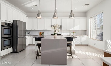 1705 W Parnell Dr in Phoenix, AZ - Building Photo - Building Photo